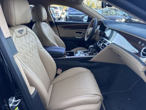 New 2026 Bentley Flying Spur Plug-In Hybrid image 2