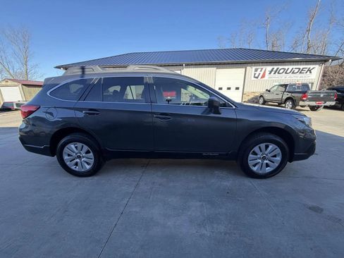 Used 2019 Subaru Outback 2.5i AWD/4WD image 4