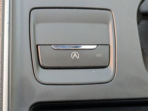 Certified 2023 Ford Edge SE w/ Black Appearance Package image 19