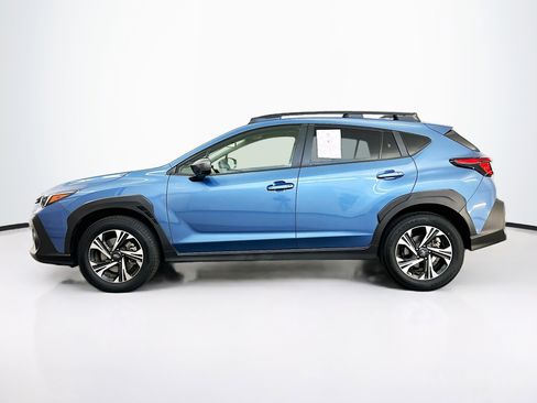 Used 2024 Subaru Crosstrek 2.0i Premium image 4