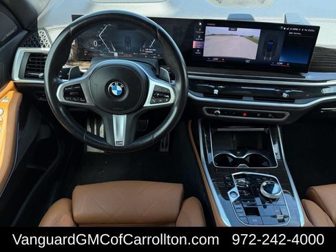 Used 2023 BMW X7 xDrive40i w/ M Sport Package AWD/4WD image 19