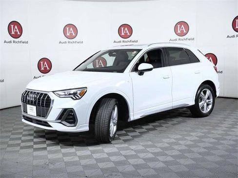 Used 2021 Audi Q3 2.0T Premium Plus image 4