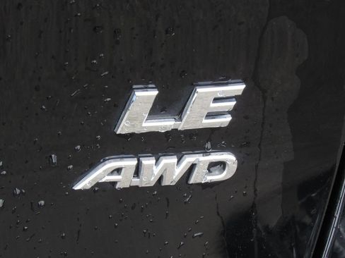 Certified 2023 Toyota RAV4 LE AWD/4WD image 8