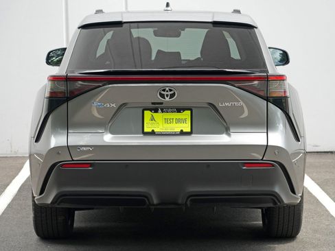 Used 2024 Toyota bZ4X FWD image 48