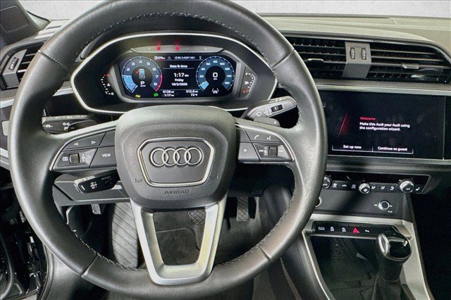 Used 2025 Audi Q3 2.0T Premium w/ Convenience Plus Package AWD/4WD image 11