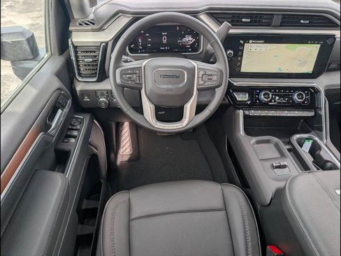 New 2026 GMC Sierra 2500 Denali w/ Denali Reserve Package AWD/4WD image 10