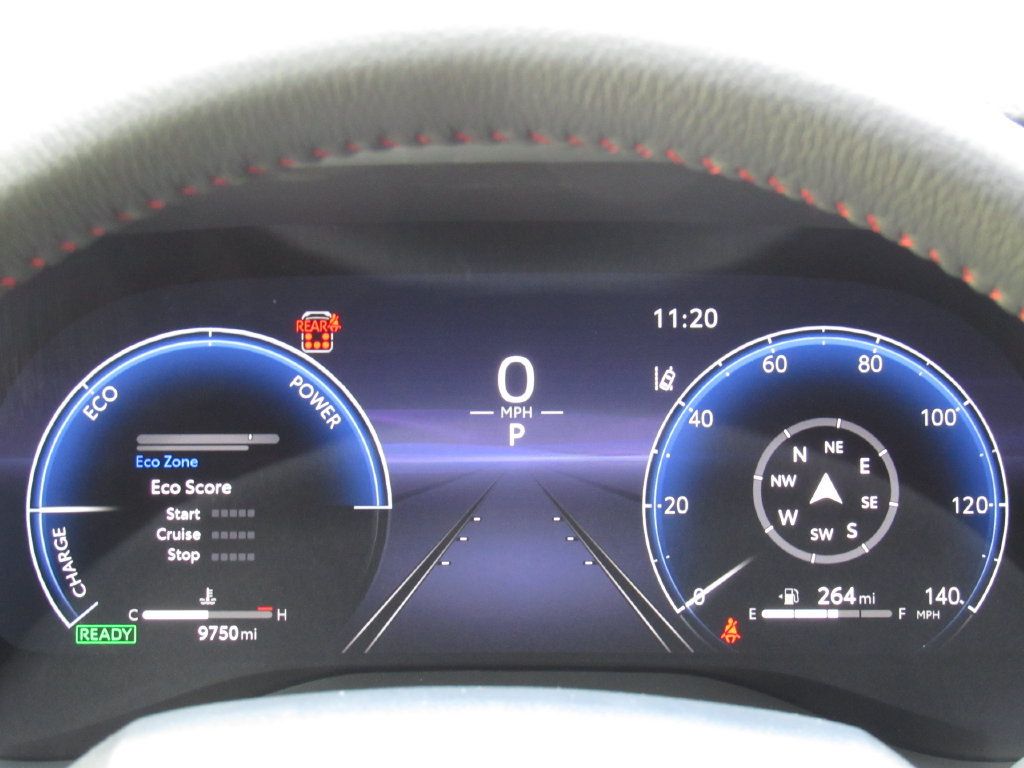Used 2025 Toyota Sienna XSE AWD/4WD image 26