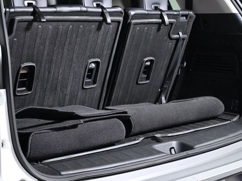 Used 2022 Nissan Pathfinder Platinum w/ Cargo Package image 34