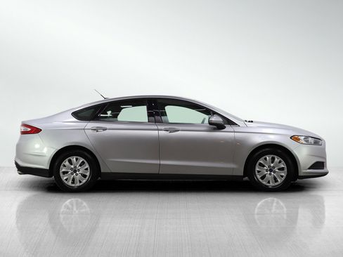 Used 2013 Ford Fusion S image 6