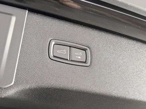 New 2026 Porsche Cayenne AWD/4WD image 18
