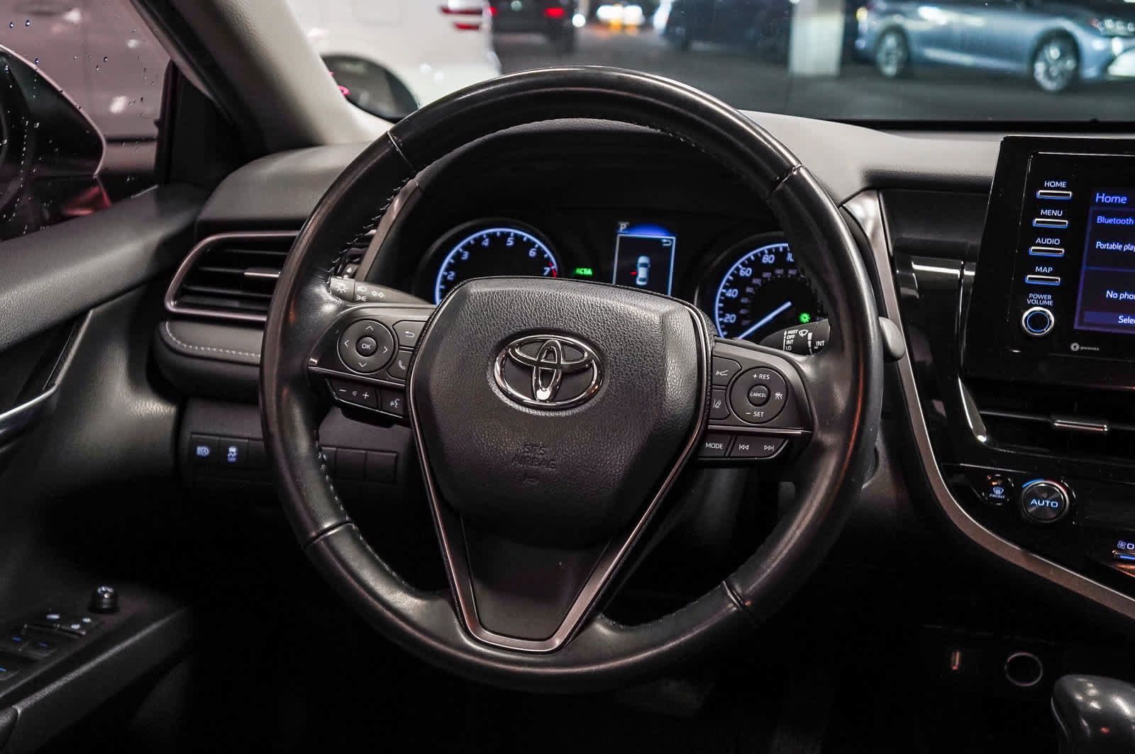 Used 2024 Toyota Camry SE w/ Convenience Package FWD image 14