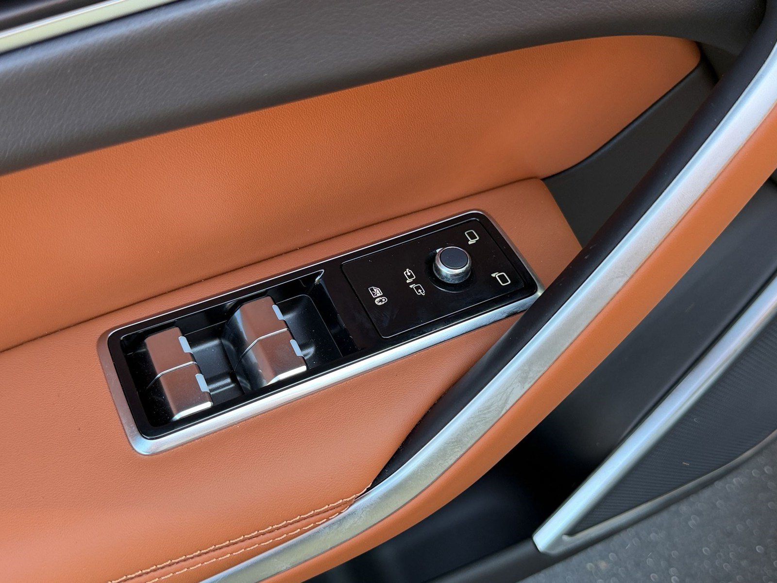 New 2026 Jaguar F-PACE R-Dynamic S AWD/4WD image 15