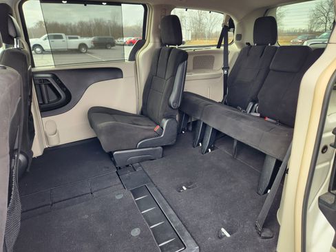 Used 2013 Dodge Grand Caravan Crew w/ Entertainment Group 1 image 12