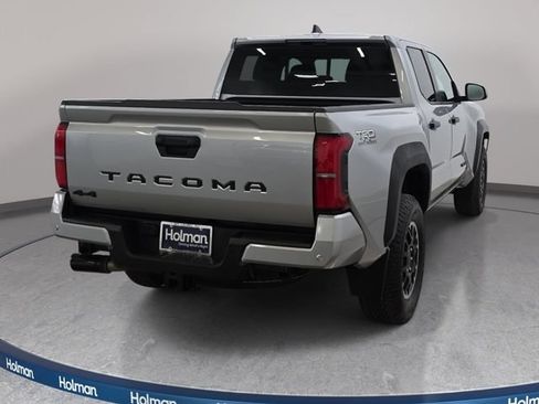 Certified 2024 Toyota Tacoma TRD Off-Road w/ TRD Off Road Upgrade Package AWD/4WD image 6