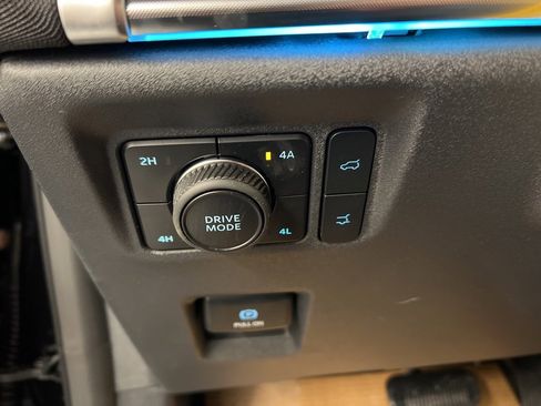 New 2026 Ford Expedition Platinum w/ Driver's Package image 24