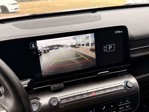 Used 2024 Hyundai Kona SEL image 18