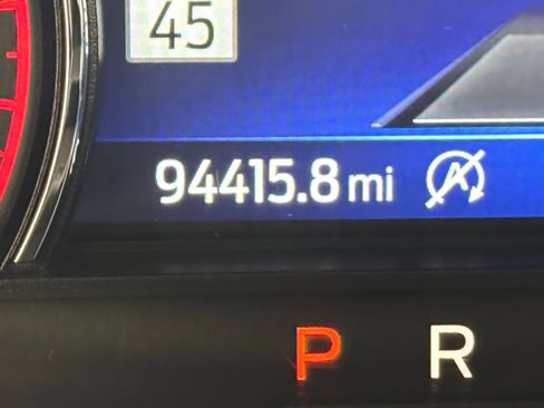 Used 2023 Ford Explorer Limited image 49