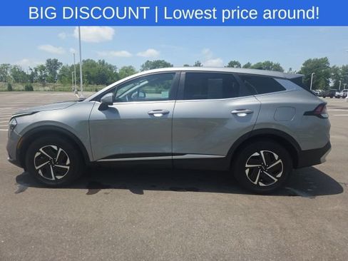Used 2023 Kia Sportage LX AWD/4WD image 16