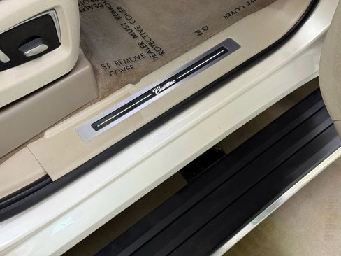 Used 2015 Cadillac Escalade Premium image 10