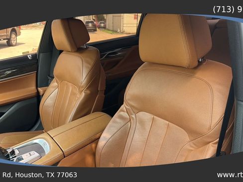 Used 2017 BMW 740i RWD image 23