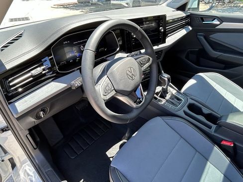 New 2026 Volkswagen Jetta SE FWD image 20