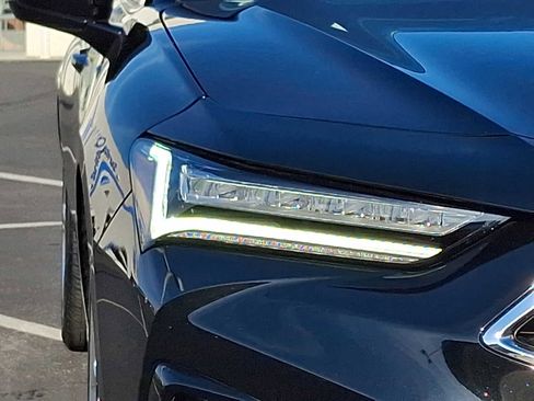 Used 2023 Acura TLX w/ Technology Package image 9