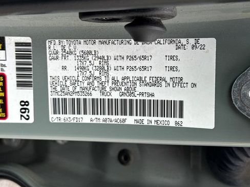 Used 2023 Toyota Tacoma TRD Sport AWD/4WD image 33