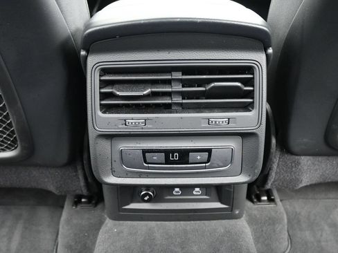 Used 2024 Audi Q7 2.0T Premium AWD/4WD image 20
