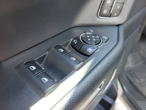 Used 2024 Ford Expedition XLT AWD/4WD image 16