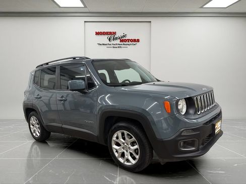 Used 2018 Jeep Renegade Latitude w/ UConnect 8.4 Nav Group FWD image 1