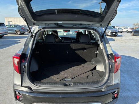 Used 2025 Kia Seltos S image 31