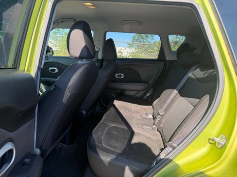 Used 2016 Kia Soul FWD image 10