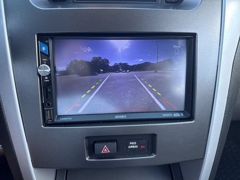 Used 2014 Ford Explorer XLT FWD image 24