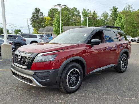 Used 2023 Nissan Pathfinder Rock Creek AWD/4WD image 3