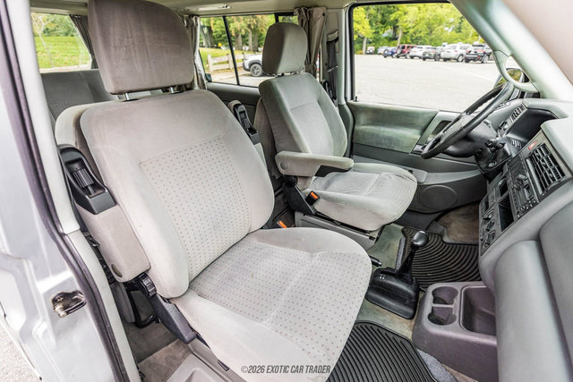 Used 2002 Volkswagen Eurovan MV FWD image 32