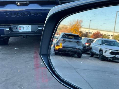 Used 2025 Toyota RAV4 XLE image 20