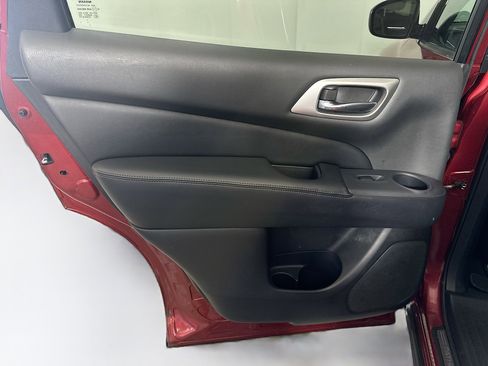 Used 2013 Nissan Pathfinder SL w/ SL Premium Pkg FWD image 26