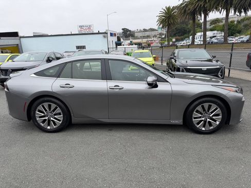 Used 2023 Toyota Mirai w/ Advanced Technology Package RWD image 4