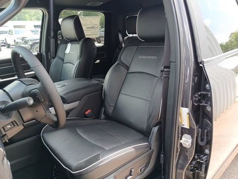 New 2026 RAM 2500 Laramie AWD/4WD image 35