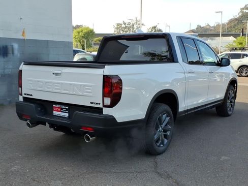 New 2026 Honda Ridgeline Sport image 4