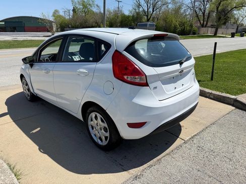 Used 2012 Ford Fiesta SE image 7