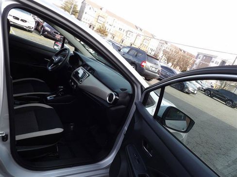 Used 2021 Nissan Versa SV image 13