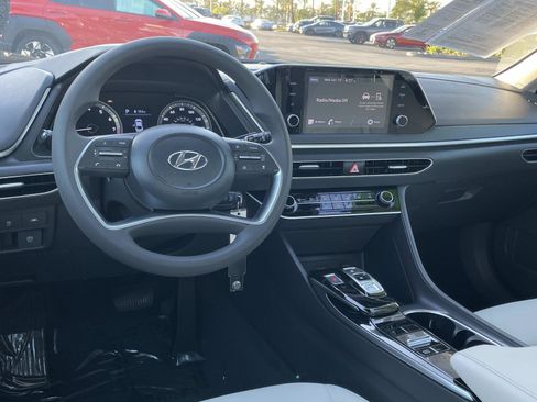 Certified 2023 Hyundai Sonata SE image 6