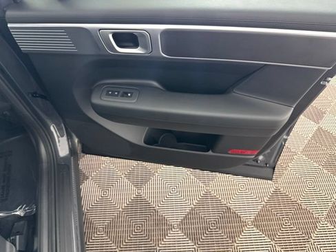 Used 2025 Hyundai Santa Fe SE AWD/4WD image 19