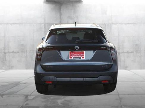 New 2026 Nissan Kicks SV w/ SV Premium Package image 6