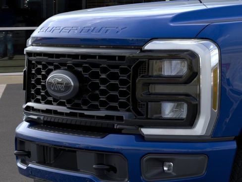New 2026 Ford F250 Lariat w/ Black Appearance Package AWD/4WD image 17