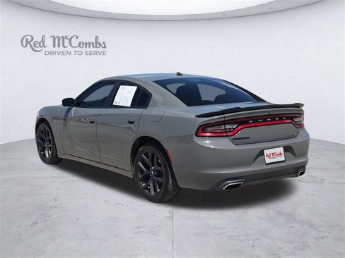 Used 2019 Dodge Charger SXT w/ Blacktop Package RWD image 4