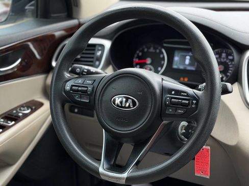 Used 2016 Kia Sorento FWD image 17