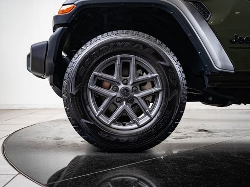 Used 2024 Jeep Wrangler Sport S image 13