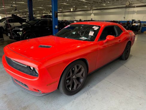 Used 2016 Dodge Challenger SXT w/ Sound Group RWD image 2
